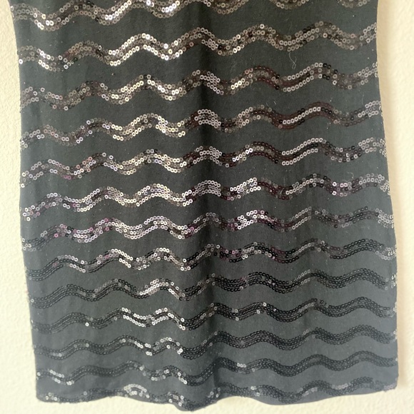 Xhilararion Women’s Short Sleeve Little Black Sequence Mini Dress Size Medium - Picture 15 of 16